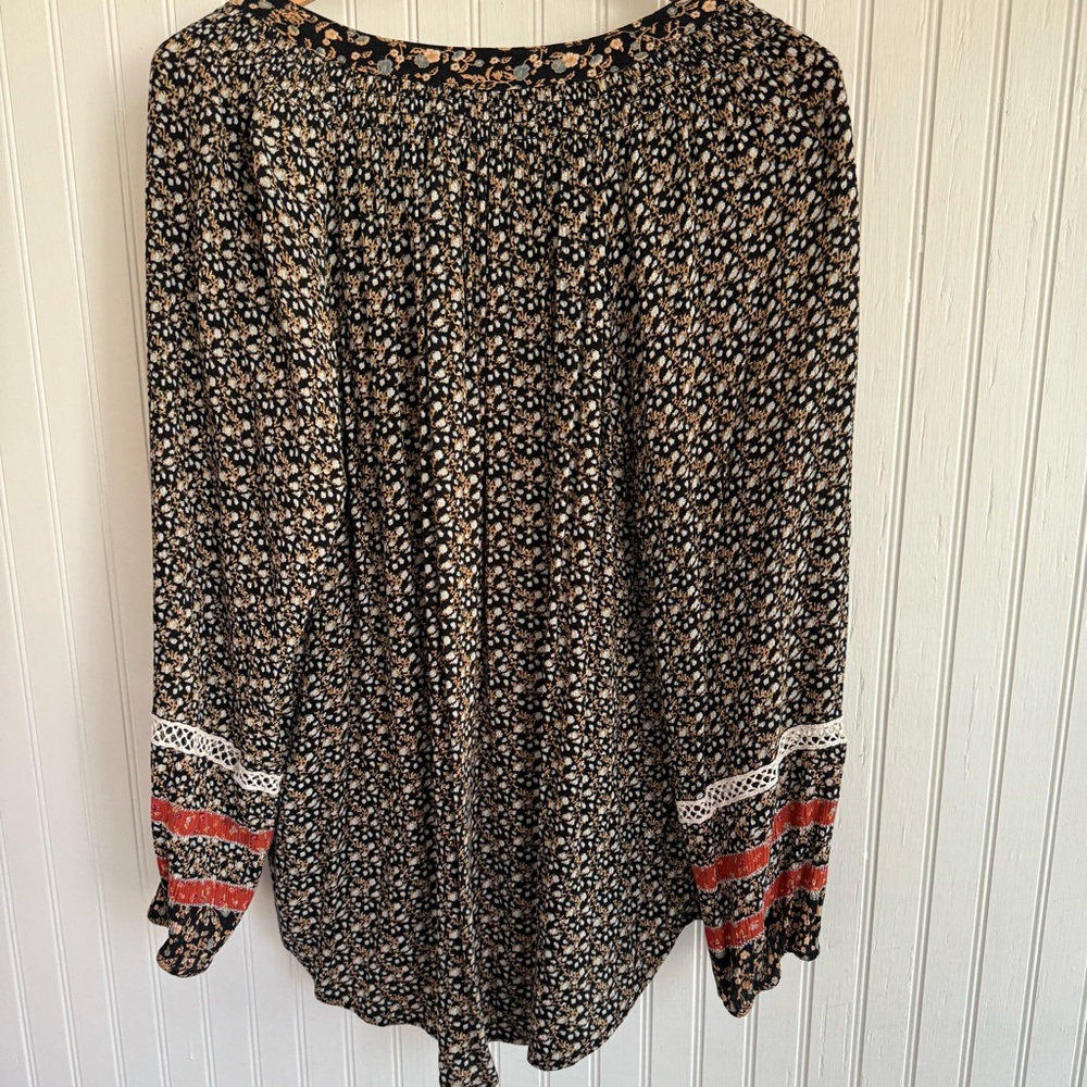 Mason & Belle Boho Floral Peasant Top with Tassel Ties Size Large - Picture 4 of 4